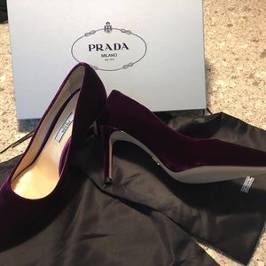 Prada Pumps